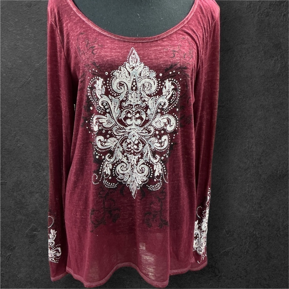Woman’s Maurices Top